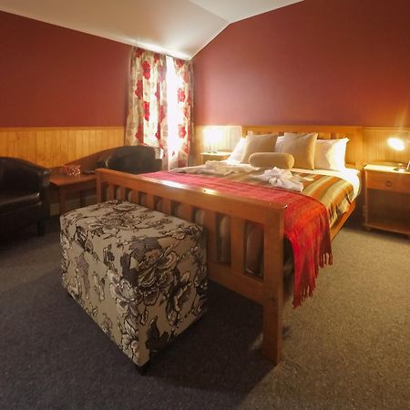 Stony River Hotel Okato Esterno foto