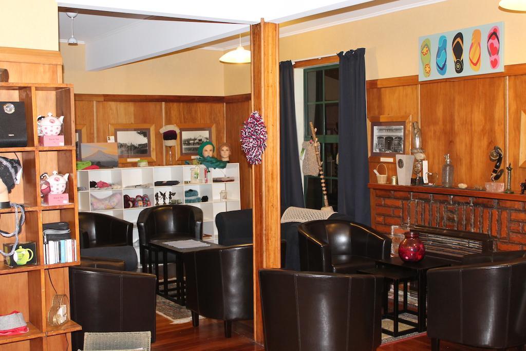 Stony River Hotel Okato Esterno foto