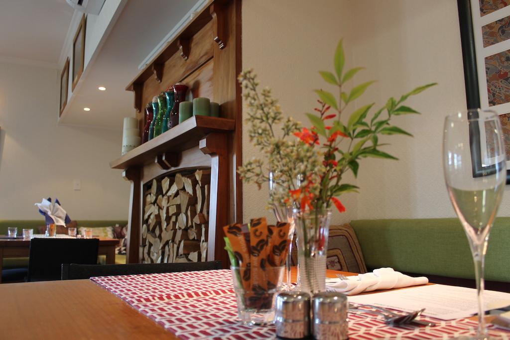 Stony River Hotel Okato Esterno foto