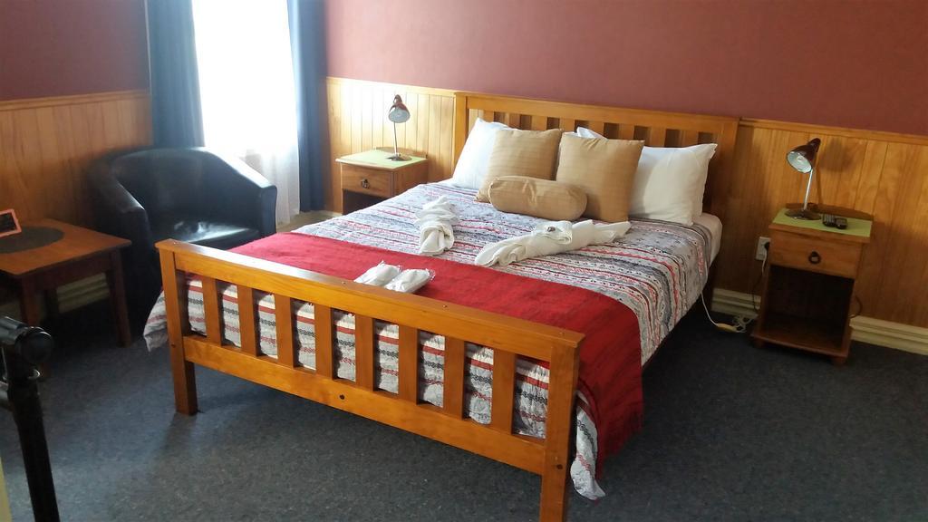 Stony River Hotel Okato Esterno foto