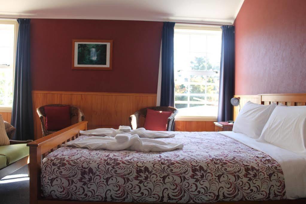 Stony River Hotel Okato Esterno foto