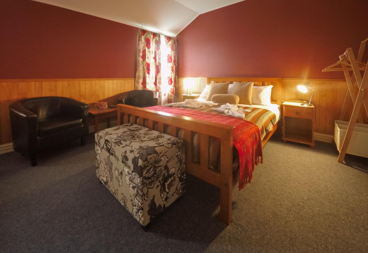 Stony River Hotel Okato Esterno foto