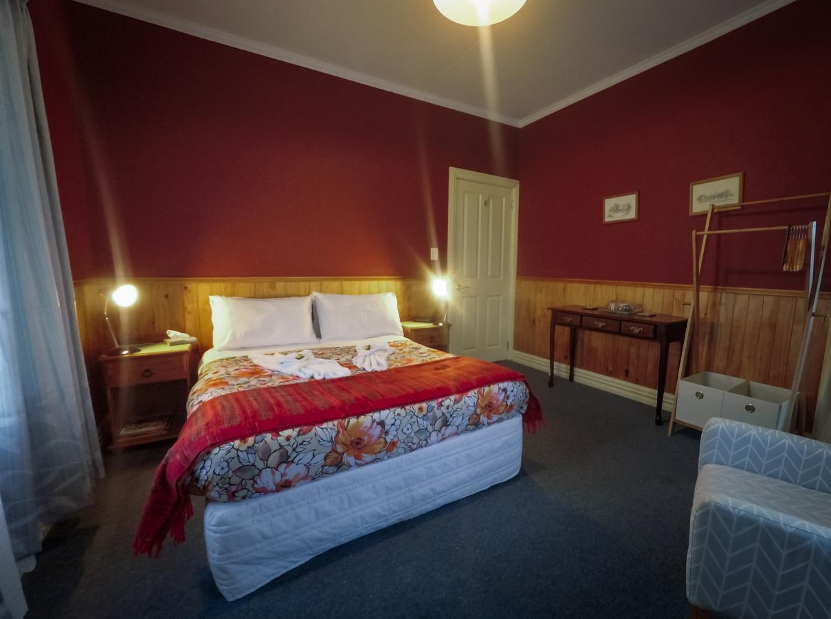 Stony River Hotel Okato Esterno foto